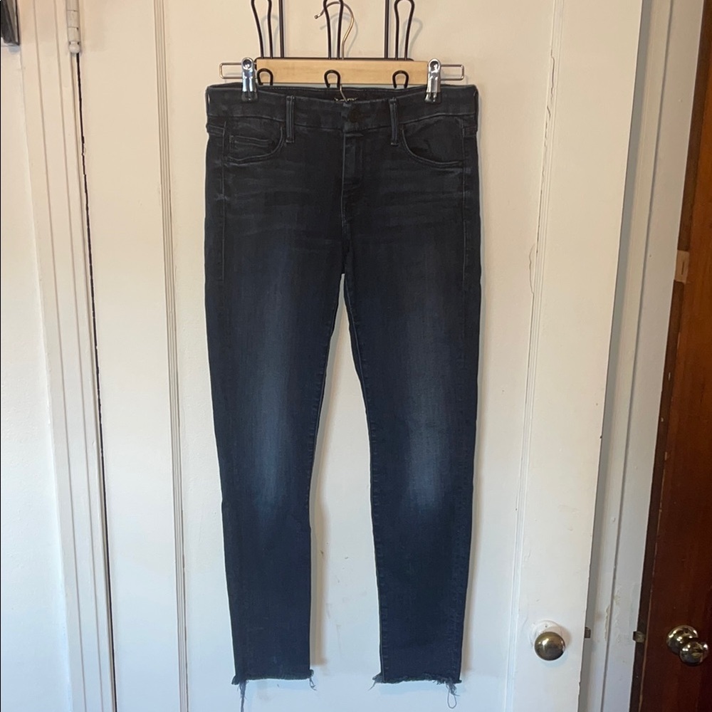 MOTHER Looker Ankle Fray skinny leg dark wash denim jeans